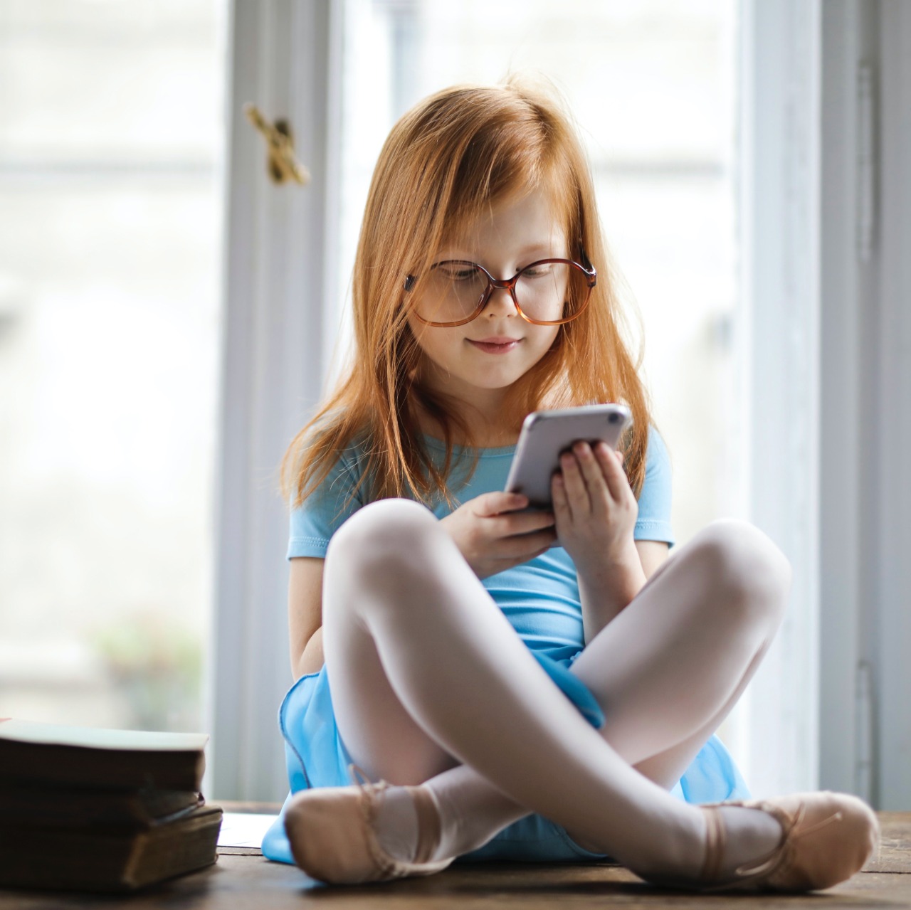 How-to-keep-your-kids-away-from-your-smartphones
